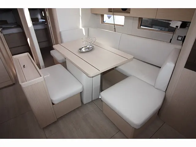 Oceanis 46.1 (5 cab) - [Internal image]