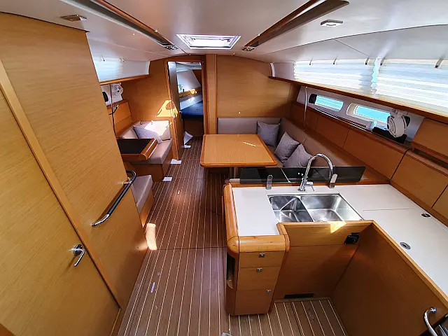 Jeanneau Sun Odyssey 409 - [Internal image]