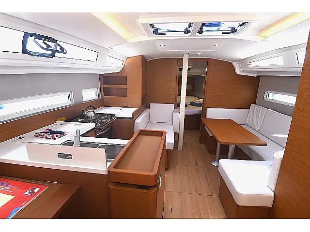 Sun Odyssey 410 - [Internal image]