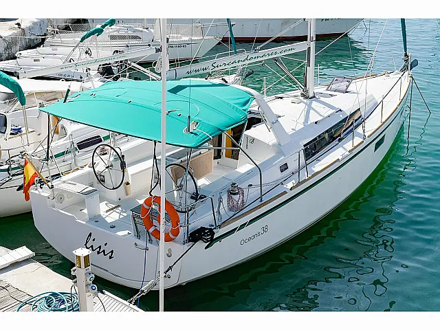 Oceanis 38 - [External image]
