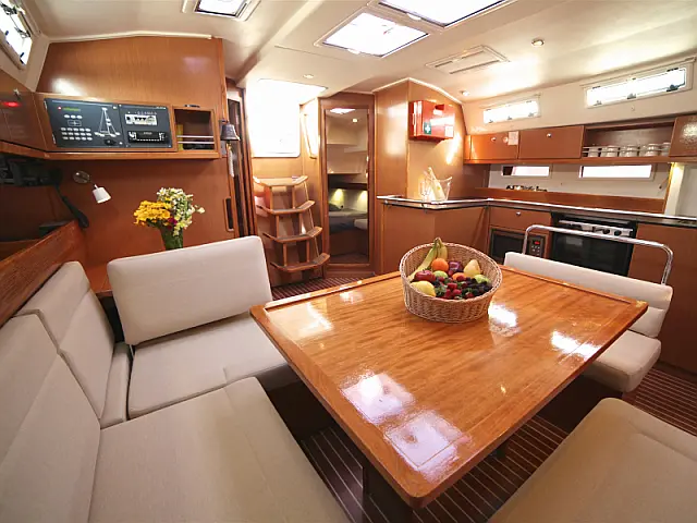 Bavaria Cruiser 45 - [Internal image]