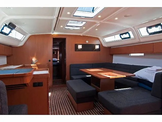 Bavaria Cruiser 51- - [Internal image]
