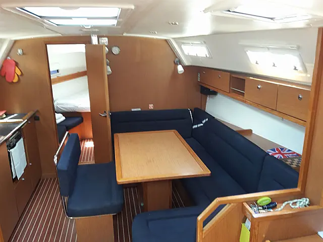 Bavaria 40 Cruiser S - [Internal image]