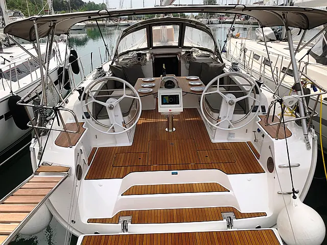 Bavaria 46 Cruiser - [Layout image]
