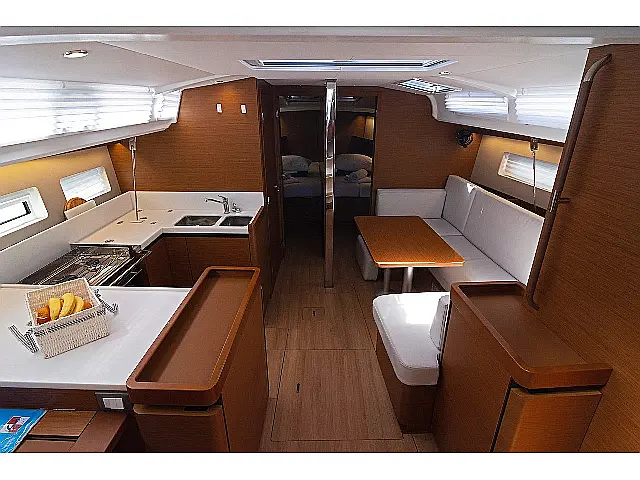 Sun Odyssey 440 - [Internal image]