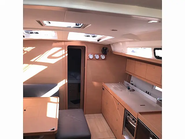 Dufour 460 Grand Large - [Internal image]