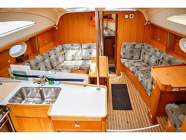 Elan 434 Impression - [Internal image]