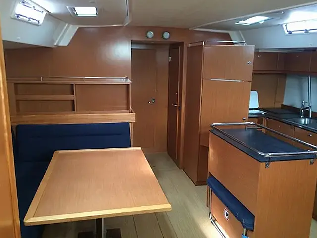 Bavaria 55 Cruiser - [Internal image]