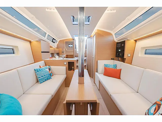 Sun Odyssey 350 - [Internal image]