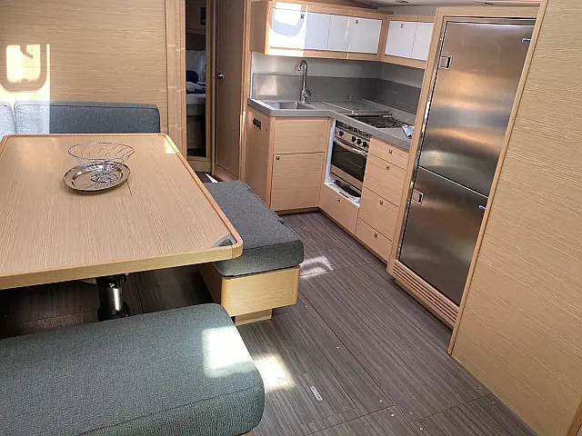 Dufour 470 - [Internal image]