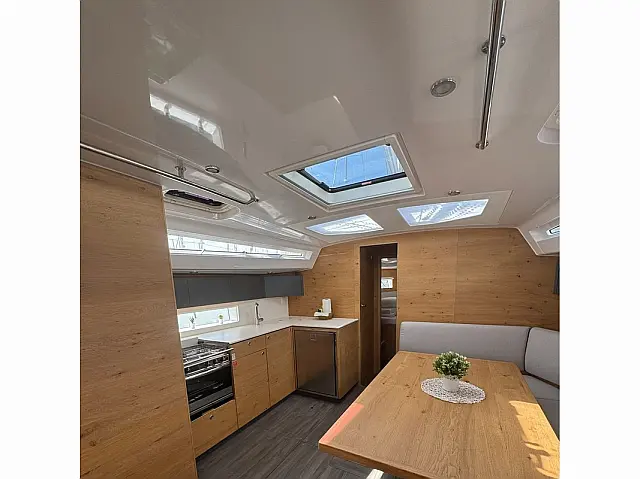Elan 45 Impression - [Internal image]