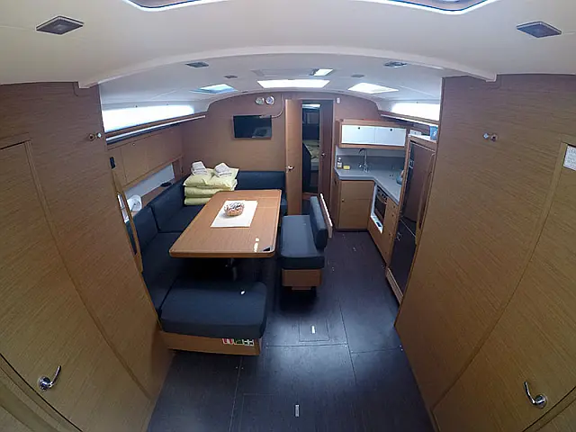 Dufour 470 GL - [Internal image]