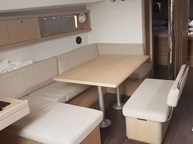Oceanis 48 - [Internal image]