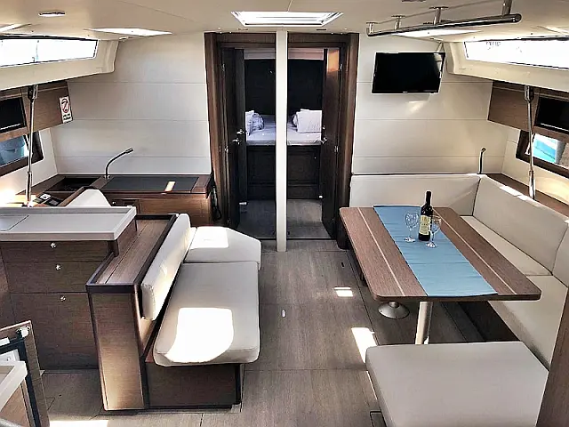 OCEANIS 51.1 BT (20) - [Internal image]