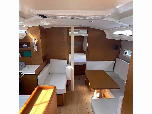 Sun Odyssey 410 - [Layout image]
