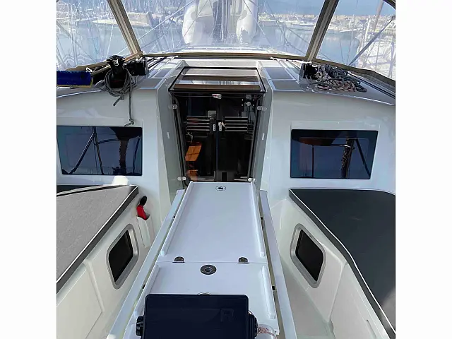 Sun Odyssey 410 - [Internal image]