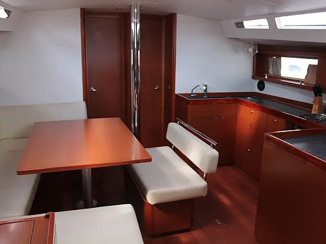 Oceanis 48 - [Internal image]