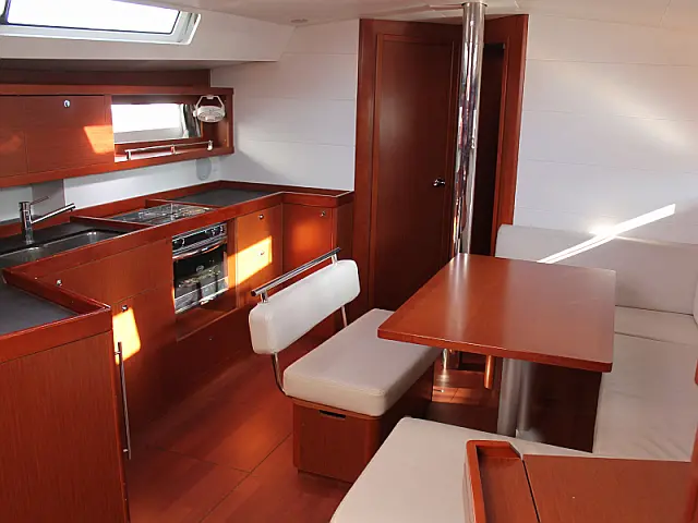 Oceanis 45 - [Internal image]
