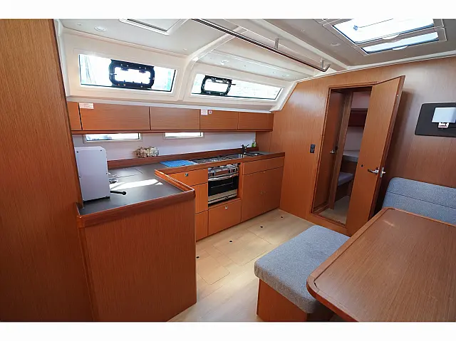 Bavaria 46 Cruiser - [Internal image]