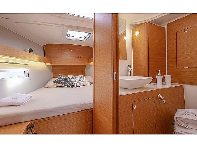 Dufour 390 Grand Large - [Internal image]