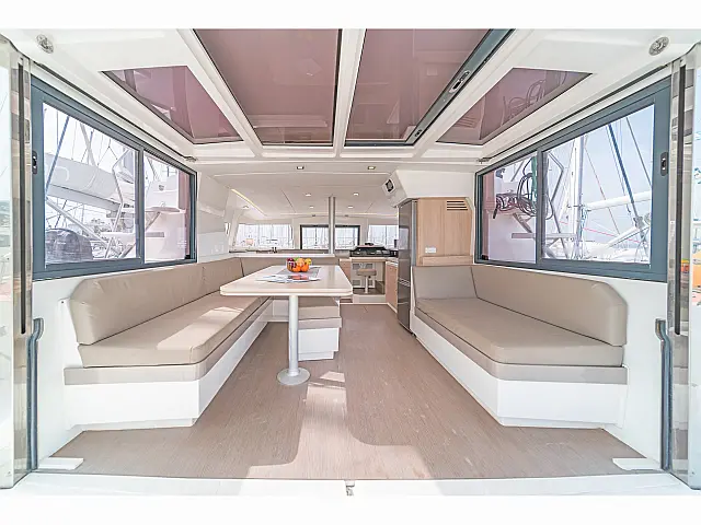 Bali 4.1 - [Internal image]