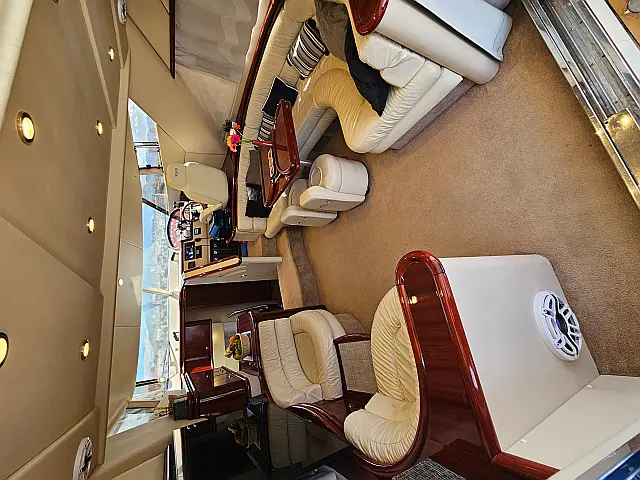 Sunseeker Manhattan 48 FLY - [Layout image]