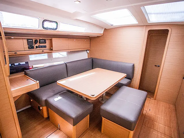Dufour 460 Grand Large - [Internal image]
