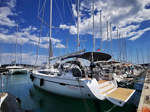 Bavaria Cruiser 51  - [External image]