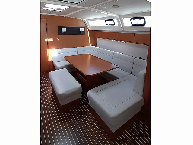 Bavaria 51 Cruiser - [Internal image]