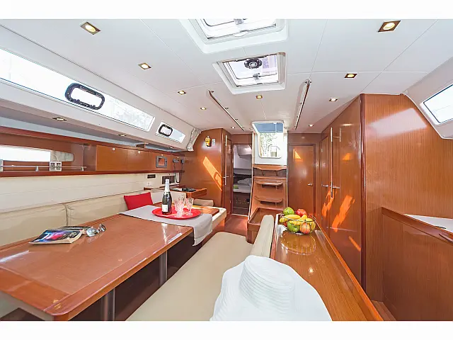 Oceanis 50 - [Internal image]