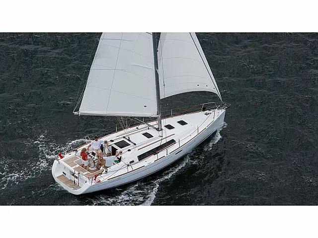 Oceanis 34 - [External image]