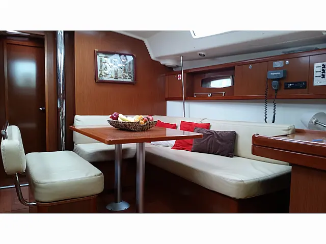 Oceanis 43 - [Internal image]