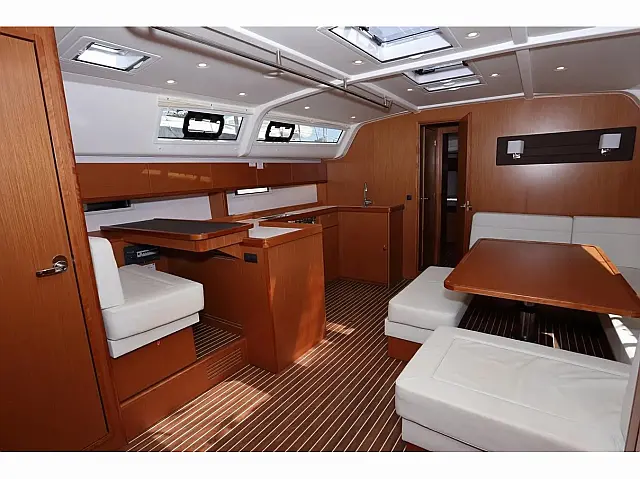 Bavaria 51 Cruiser - [Internal image]