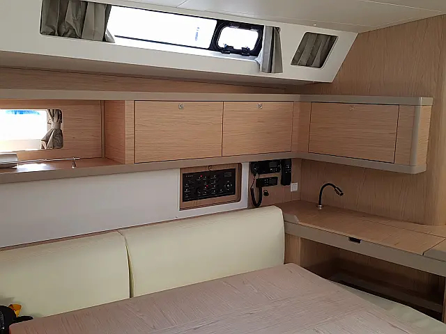 Oceanis 45 - [Internal image]