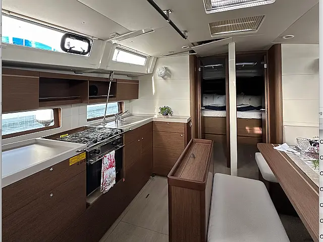 Oceanis 46.1 (5 cab) - [Internal image]