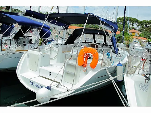 Beneteau Cyclades 39 - [External image]