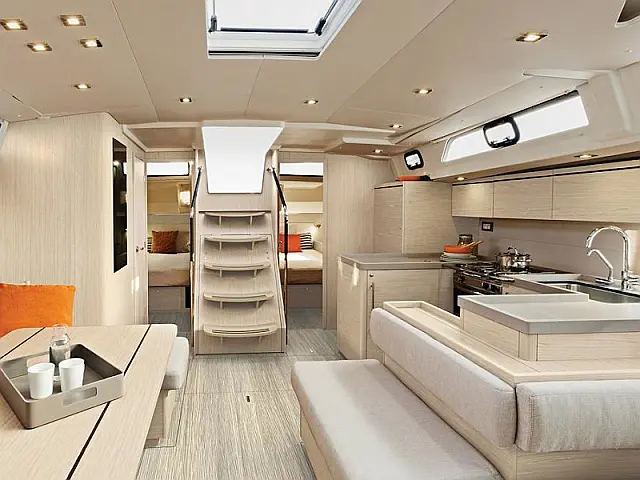 Sunsail 52.4 - [Internal image]