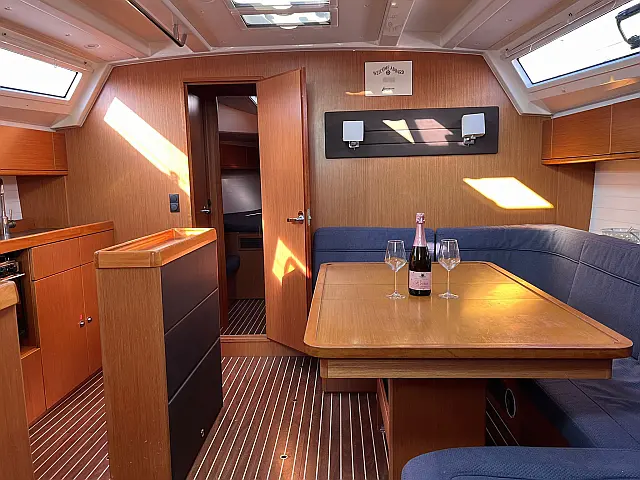 Bavaria Cruiser 46  - [Internal image]