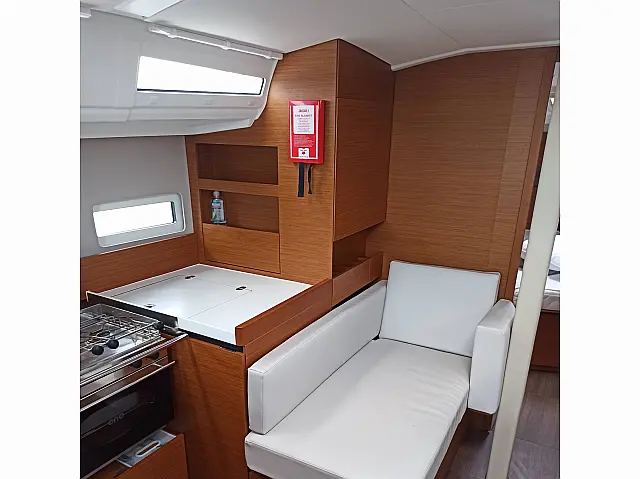 Sun Odyssey 410 - [Internal image]