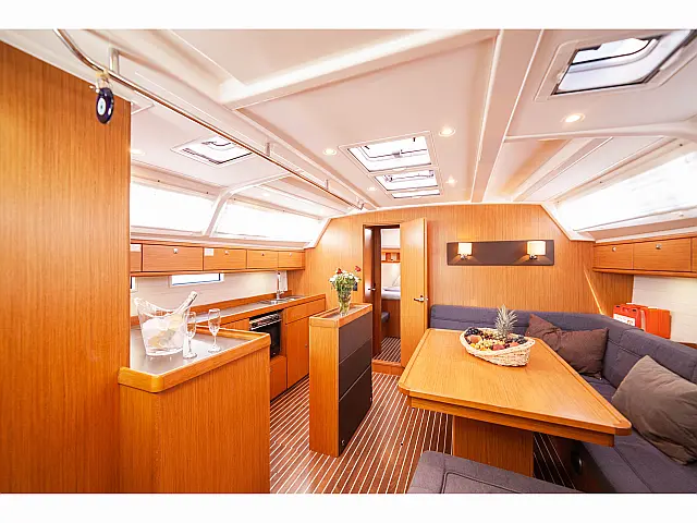 Bavaria Cruiser 46 - [Internal image]