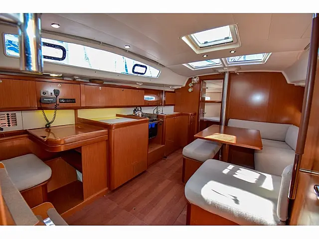 Beneteau Oceanis 40 Safir - [Internal image]