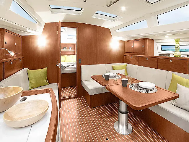 Bavaria 42 - [Internal image]