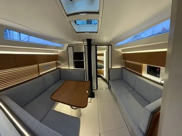 Italia Yachts 12.98 - [Internal image]