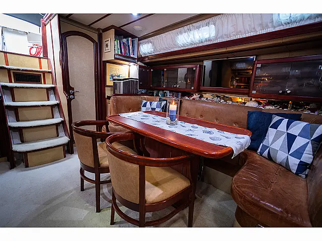 Ocean Star 51.2 - [Internal image]