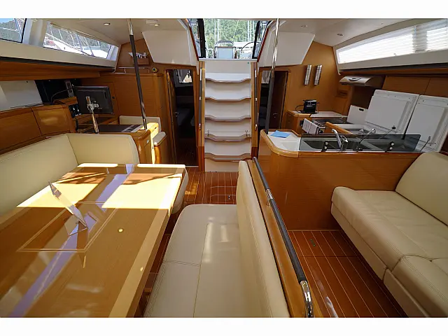 Jeanneau 57 - [Internal image]