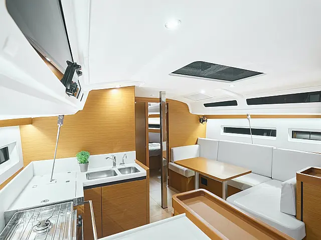 Sun Odyssey 440 - [Internal image]