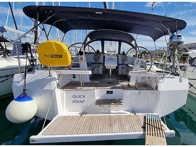 Bavaria C42 - [External image]