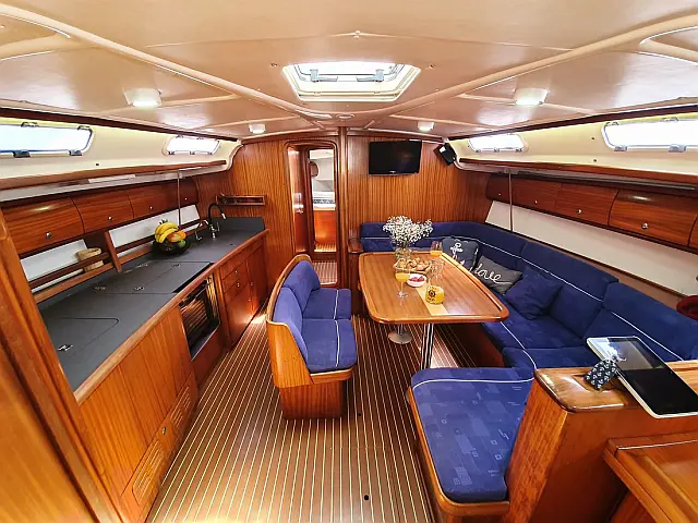 Bavaria 44 - [Internal image]