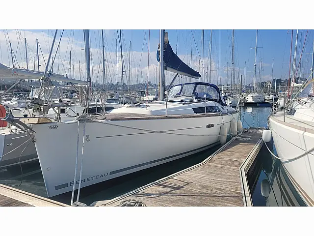 Oceanis 37 - [External image]