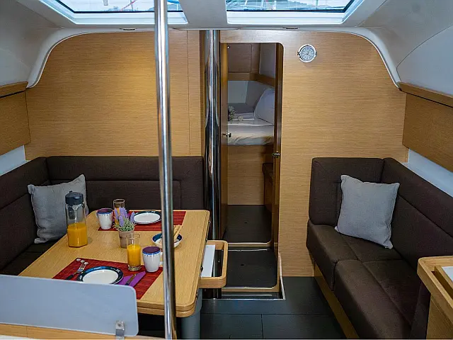 Elan 45 Impression - [Internal image]